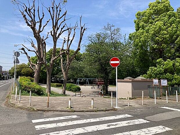 西十余二第一公園(約1,213m)