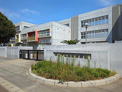 千葉市立花園中学校 1443m