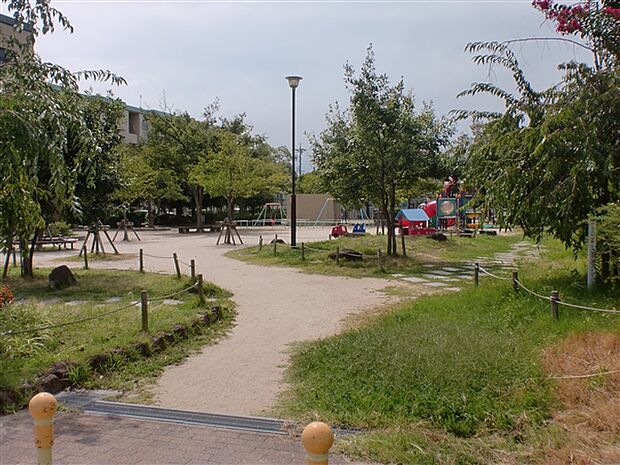 惣作公園(約635m)