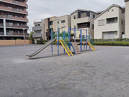 やしのみ公園 972m