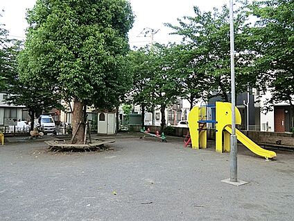 立野際小公園（パンダ公園） 730m