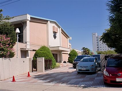 名古屋市立千石小学校 477m