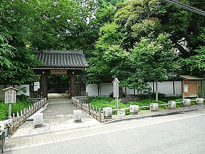 名主の滝公園 335m