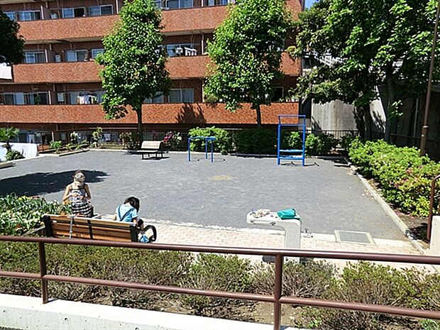 松見町二丁目公園（約648m）