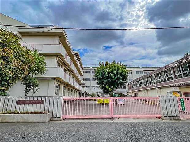 さいたま市立岸町小学校(約190m)