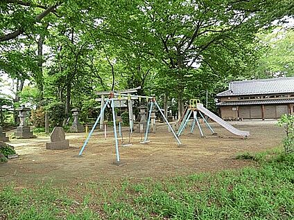氷川神社児童遊園地 579m