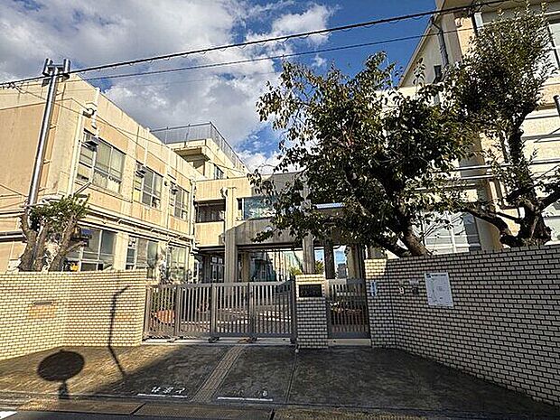 名古屋市立笠東小学校（約435m）