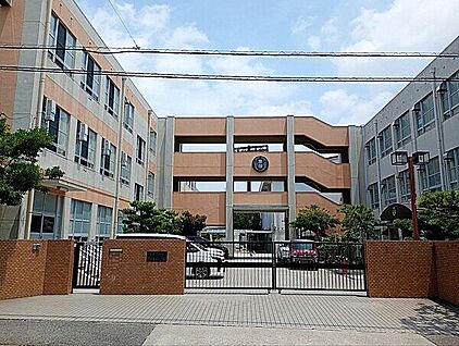 名古屋市立豊岡小学校 512m