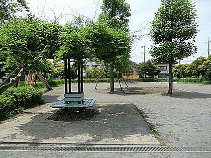 上瀬上公園 800m