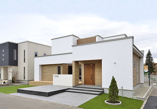 【存在感ある立体なシンプルモダン】当社施工事例:お客様の自由に設計することが出来ます。