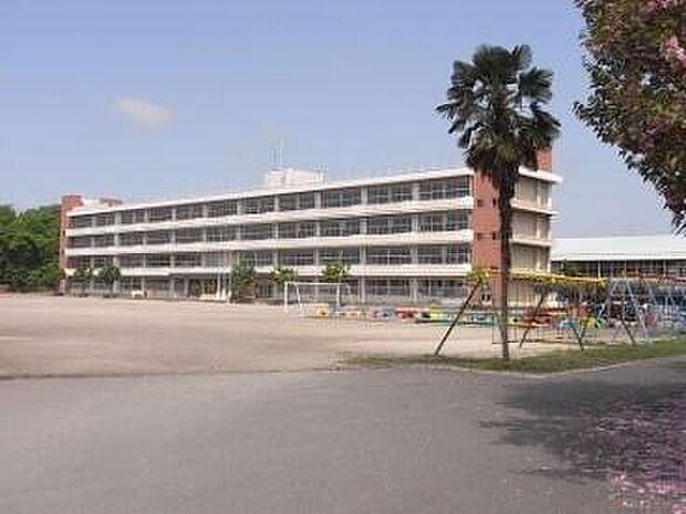 宇都宮市立新田小学校(約770m)