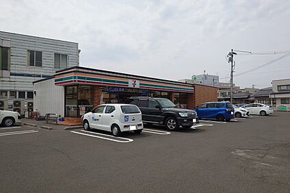 セブンイレブン名取北高前店 340m