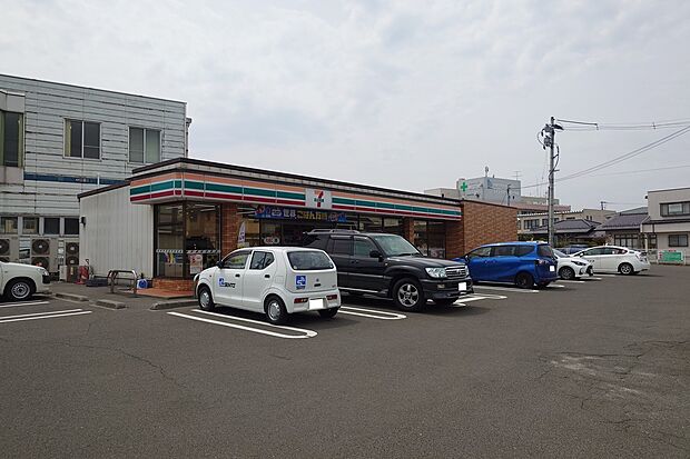 セブンイレブン名取北高前店（約340m）