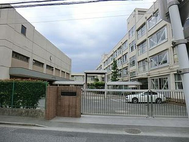 練馬区立田柄中学校（約209m）