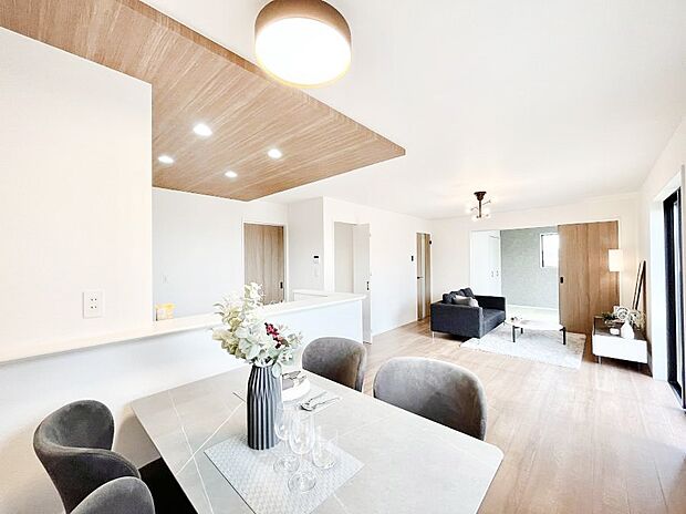 落ち着いた雰囲気のＬＤＫは家族みんなの快適空間