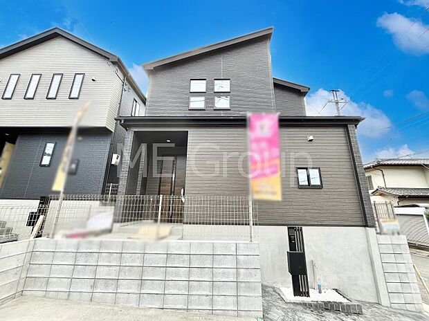 たっぷりの陽光と心地よい風が舞い込む住まい   