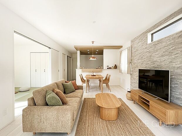 落ち着いた雰囲気のＬＤＫは家族みんなの快適空間※家具はCGです