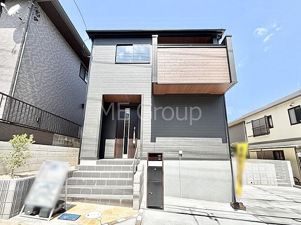 ~Exterior~ 周辺には学校や買物施設もあり生活、子育てに適した環境が広がっています!「永住地」として、物件のご見学だけではなく、周辺の環境や通学できる学校についてもご相談ください!