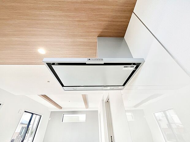 【その他設備(レンジフード)】基本的なお手入れはフィルターのみ！お手入れのしやすさも魅力です。