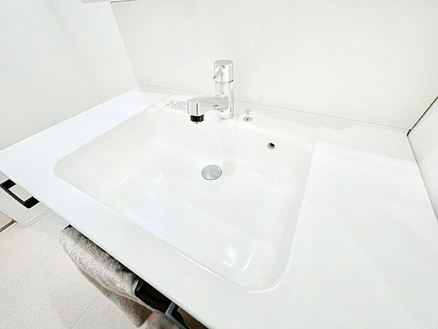 【その他設備(ハンドシャワー水栓)】◆１号棟◆ハンドシャワー付き！使いやすい洗面台。