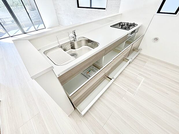 【その他設備(スライド収納)】使いやすさを優先したスライド式収納タイプ！