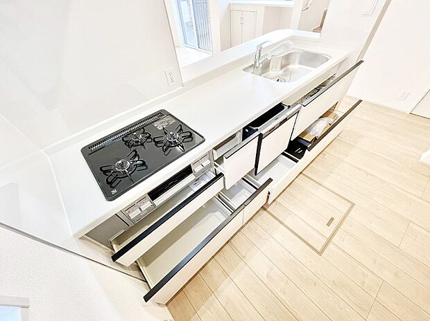 【その他設備(スライド収納)】使いやすさを優先したスライド式収納タイプ！