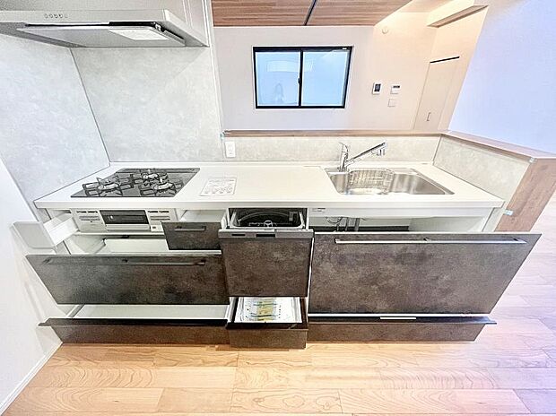 【その他設備(スライド収納)】使いやすさを優先したスライド式収納タイプ！