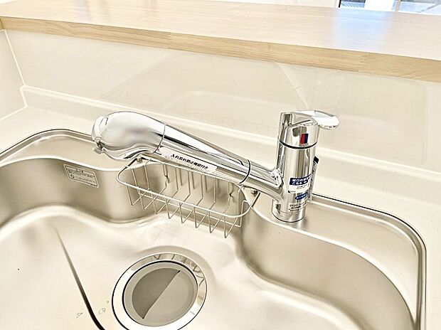 【その他設備(蛇口一体型浄水器)】◆１号棟◆浄水器一体型のキッチンで洗い物用・料理用と切り替え簡単！