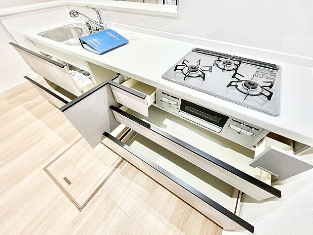 【その他設備(スライド収納)】使いやすさを優先したスライド式収納タイプ！