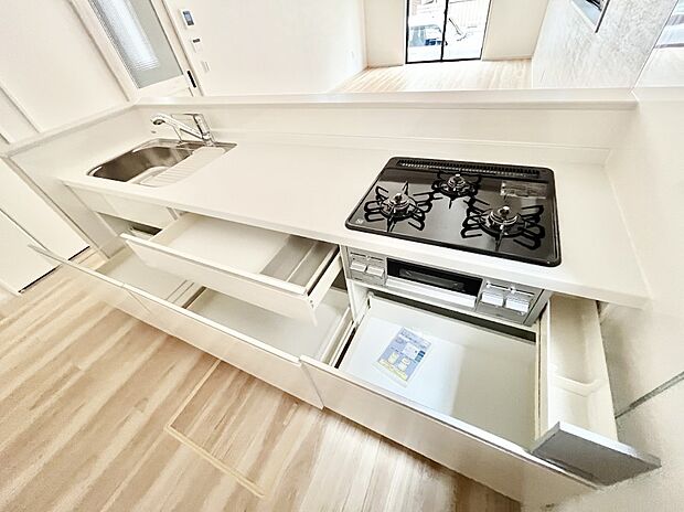 【その他設備(スライド収納)】使いやすさを優先したスライド式収納タイプ！