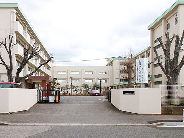 千葉市立千城台みらい小学校(約420m)