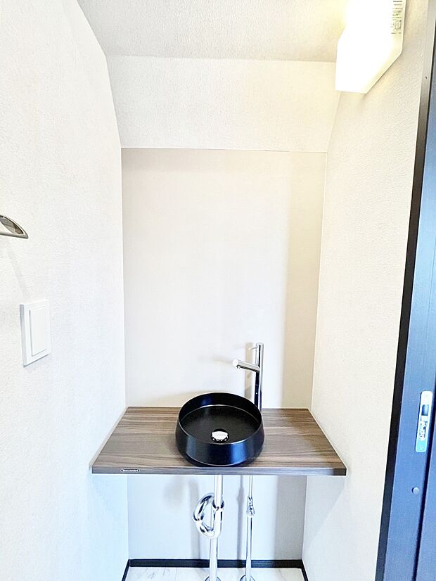 【その他設備(セカンド洗面台)】あると便利なセカンド洗面台。