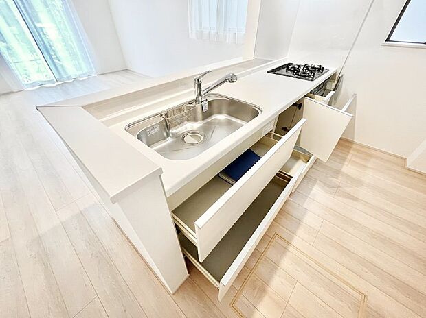 【その他設備(スライド収納)】◆A号棟◆使いやすさを優先したスライド式収納タイプ！