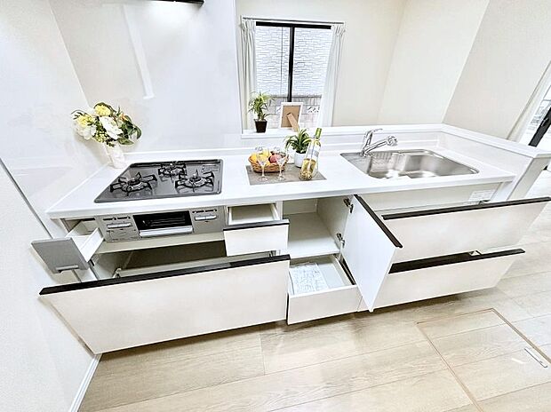 【その他設備(スライド収納)】面倒なお片づけは食洗機にお任せ!家事の負担が減って、時間にも気持ちにもゆとりができます。