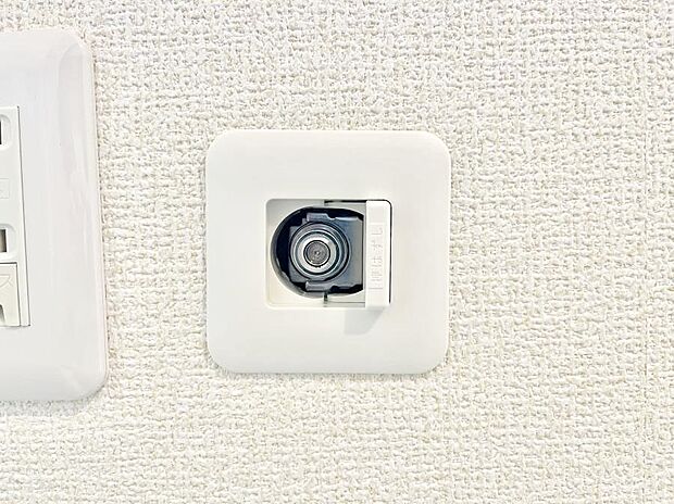 【その他設備(ガスコンセント)】◆1号棟◆ガスコンセントがあれば足元からすぐに温まるガスファンヒーターを設置できます!