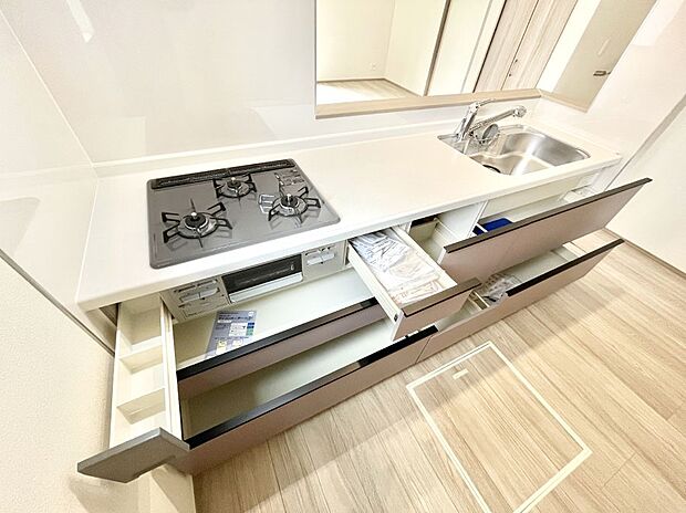 【その他設備(スライド収納)】使いやすさを優先したスライド式収納タイプ!