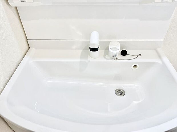 【その他設備(ハンドシャワー水栓)】ハンドシャワー付き!使いやすい洗面台。