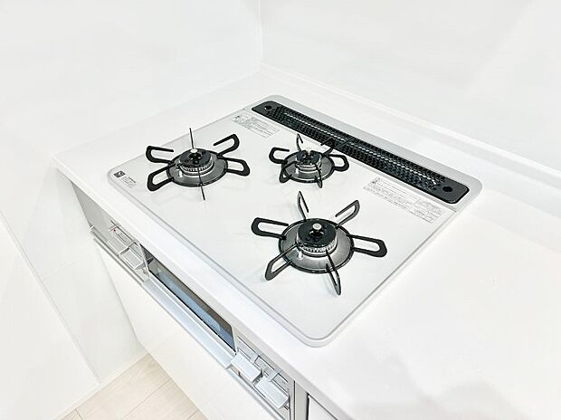 【その他設備(ガスコンロ)】三口ガスコンロでお料理が一気にはかどりそう