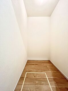 その他設備(玄関ホール収納)