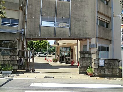 千葉市立登戸小学校 600m