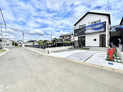 前面道路含む現地写真