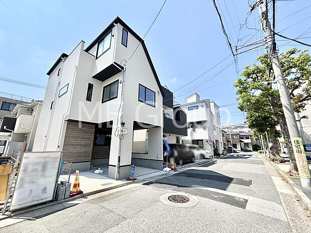 【前面道路含む現地写真】堂々完成!! ここから始まる新生活を応援いたします!