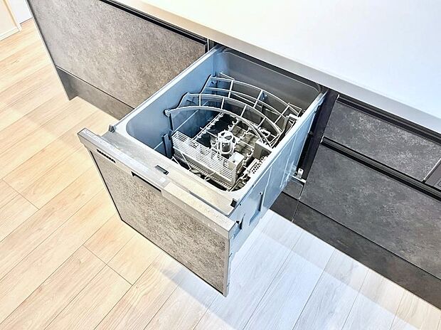 【その他設備(食洗機)】面倒なお片づけは食洗機にお任せ!家事の負担が減って、時間にも気持ちにもゆとりができます。