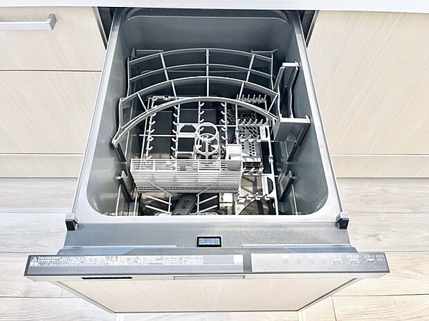 【その他設備(食洗機)】面倒なお片づけは食洗機にお任せ!家事の負担が減って、時間にも気持ちにもゆとりができます。