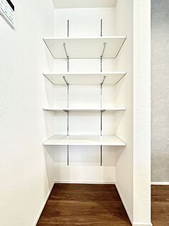 その他設備(リビング収納)