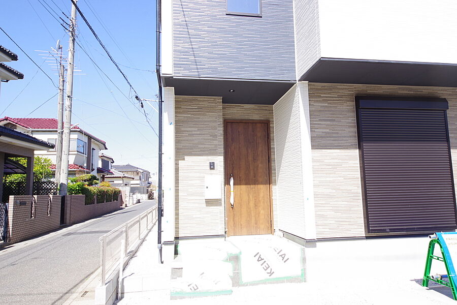 玄関：1号棟
弊社、マイホームプランは仲介手数料０円でご購入いただけます。