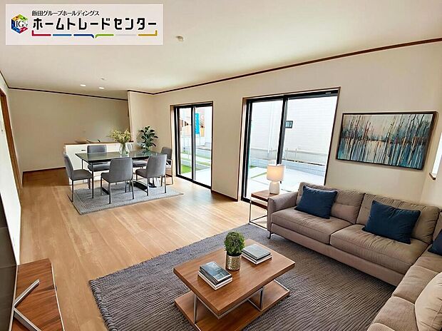 ☆賃貸の更新時期が迫っている人。更新料を払うか、新しく賃貸を探して、敷金・礼金を払うか、悩ましいところ。いっそ購入してしまうのも手。家賃と同等程度のお支払いで、自分の住まいを手に入（家具はCGです）