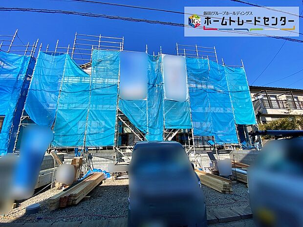 ☆街に溶け合う美しい景観を生みだしているにも関わらず、採光や風通しを考えて設計された間取り。近隣との視線を考え、街全体で調整される窓位置。外観だけでなく、そこに住まうご家族の心地よさを最優先しました。