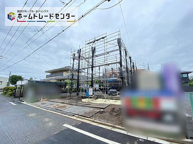 ☆日当たり良好なお住まい!リビングの正面に設置した窓からは充分な陽射しを取り込み、明るい日常をお過ごし出来ます。
