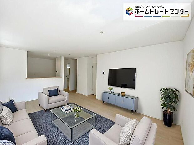 ☆Living Room☆家族の食事や団らんのほか、子供を遊ばせたり、友人を招いたりするLDKは住まいの中心。長時間過ごす場所だからこそ、大切にしたい場所♪(家具はCGです)